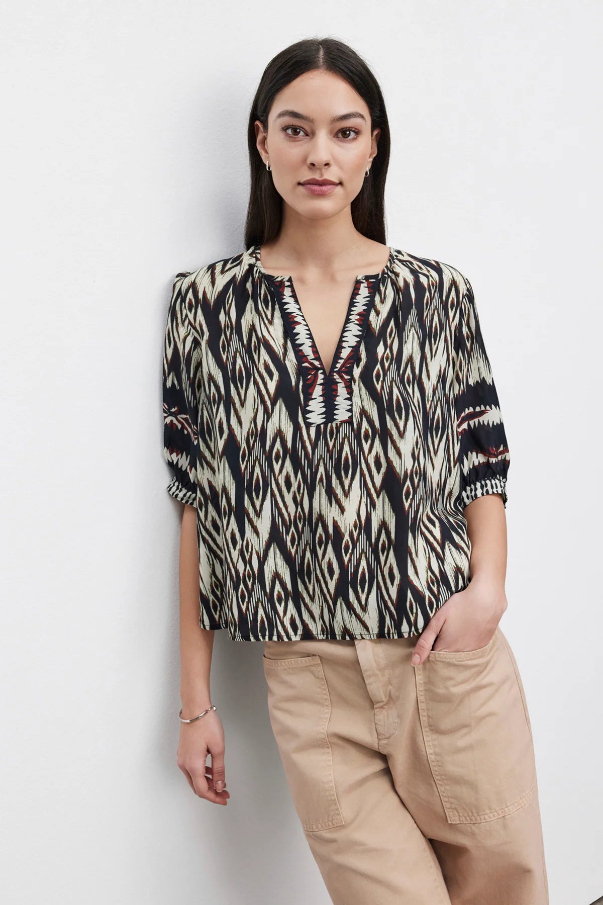 Velvet SS Ikat Blouse Black/Ecru Classic Minimalist Blouse