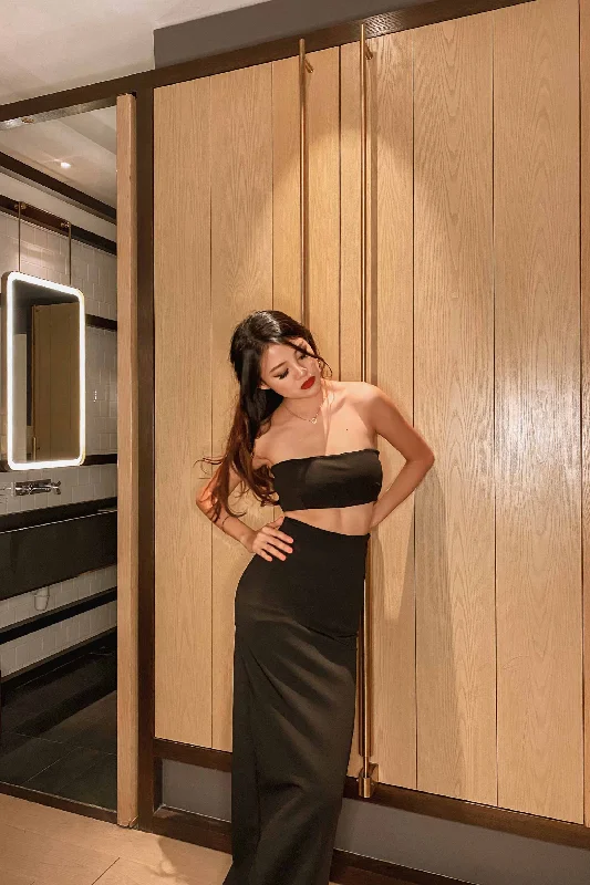 Gynix Maxi Co-ord Skirt Set in Black lace skirt elegant