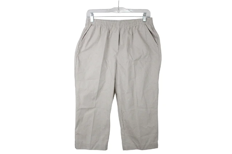 Breckenridge Tan Capri Pants | 10 Petite Elegant Trouser Pants