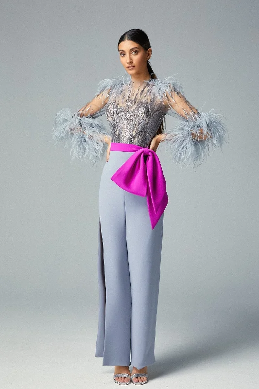 Feathered top with bow waist pants Comfortable Cargo Pants