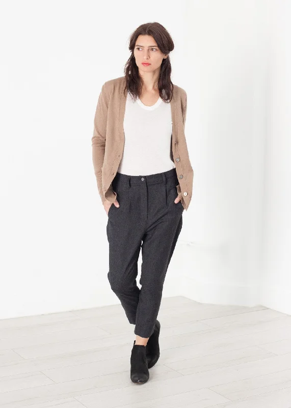 Winter Pants in Black Trendy Wide-Legged Trousers