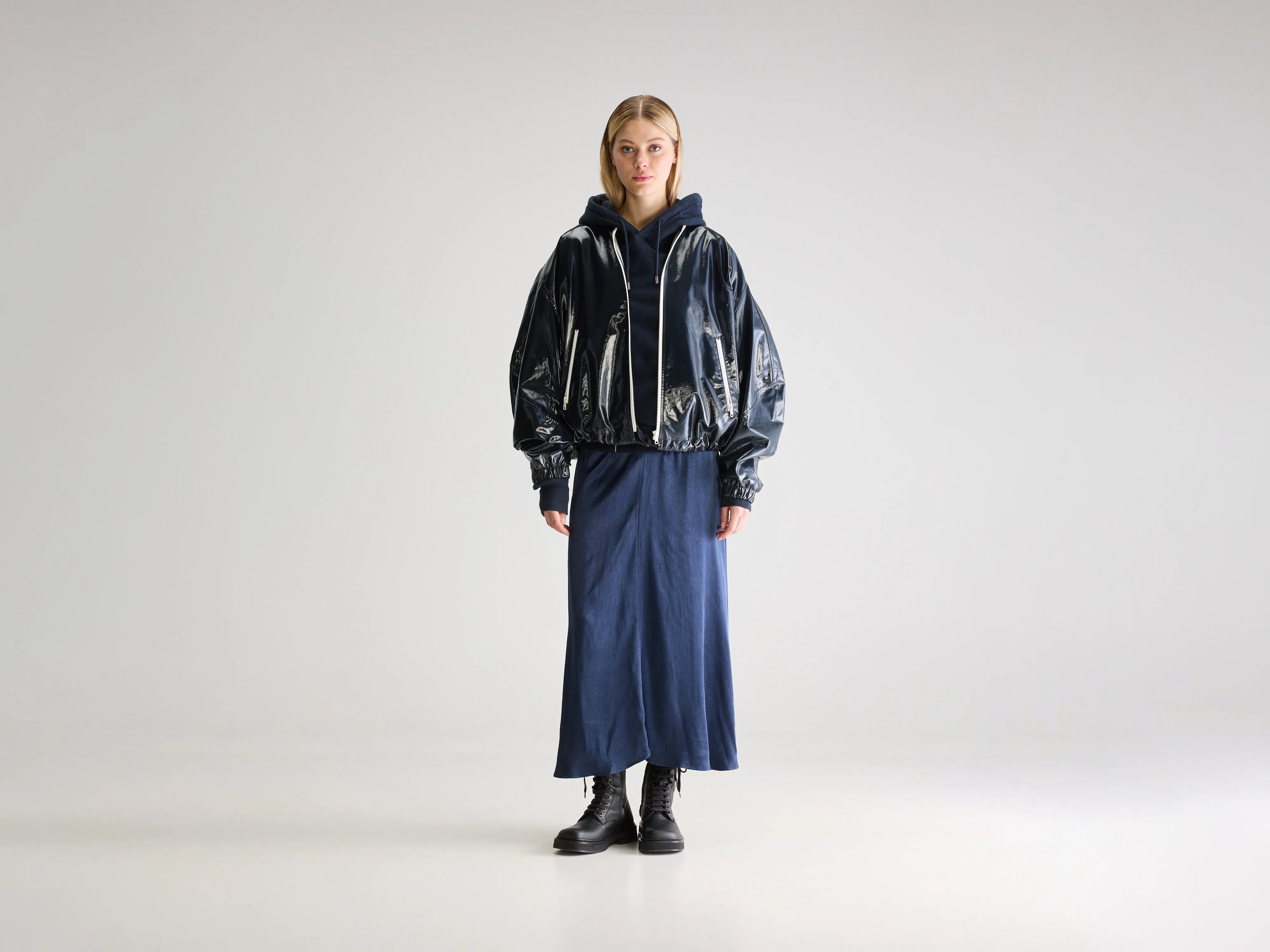 Helsink glossy jacket (251 / W / NAVY) Notch Collar Jacket Peter Pan Collar Jacket Cowl Neck Jacket