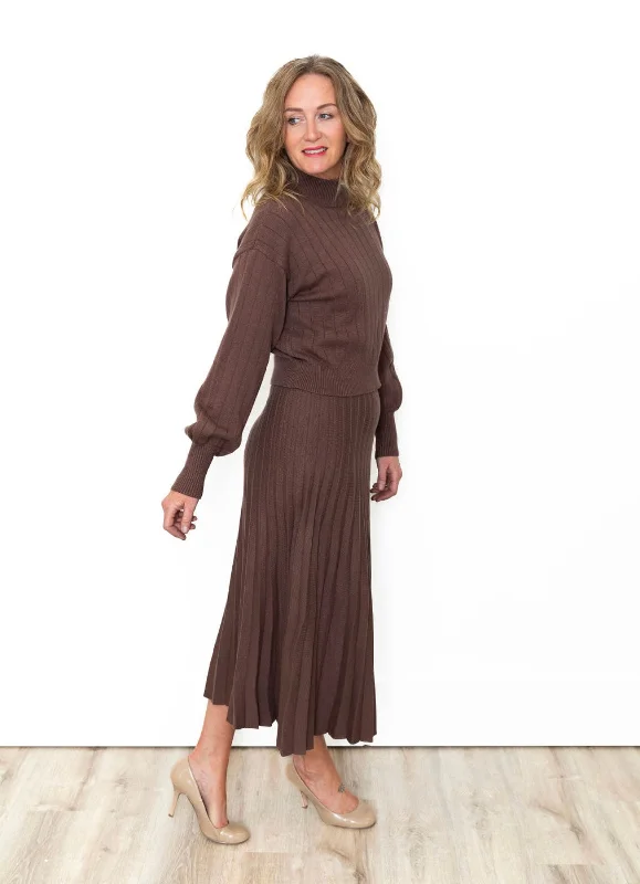 A Line Pleated Sweater Midi Skirt - Brown