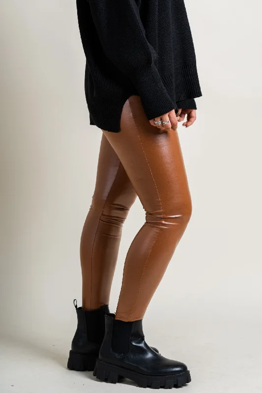 Faux leather leggings camel