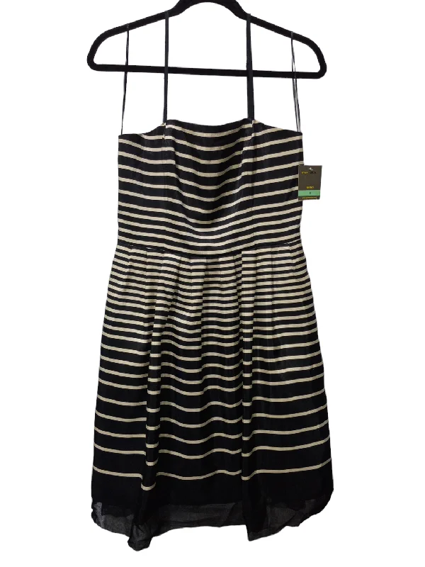Dress Party Short By Taylor  Size: 8 Tunics Mesh breathable
