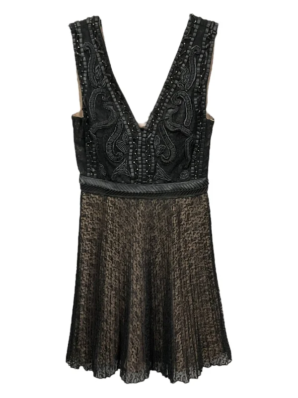 Black Dress Party Short French Connection, Size Xs Cowl Neckline Elegant