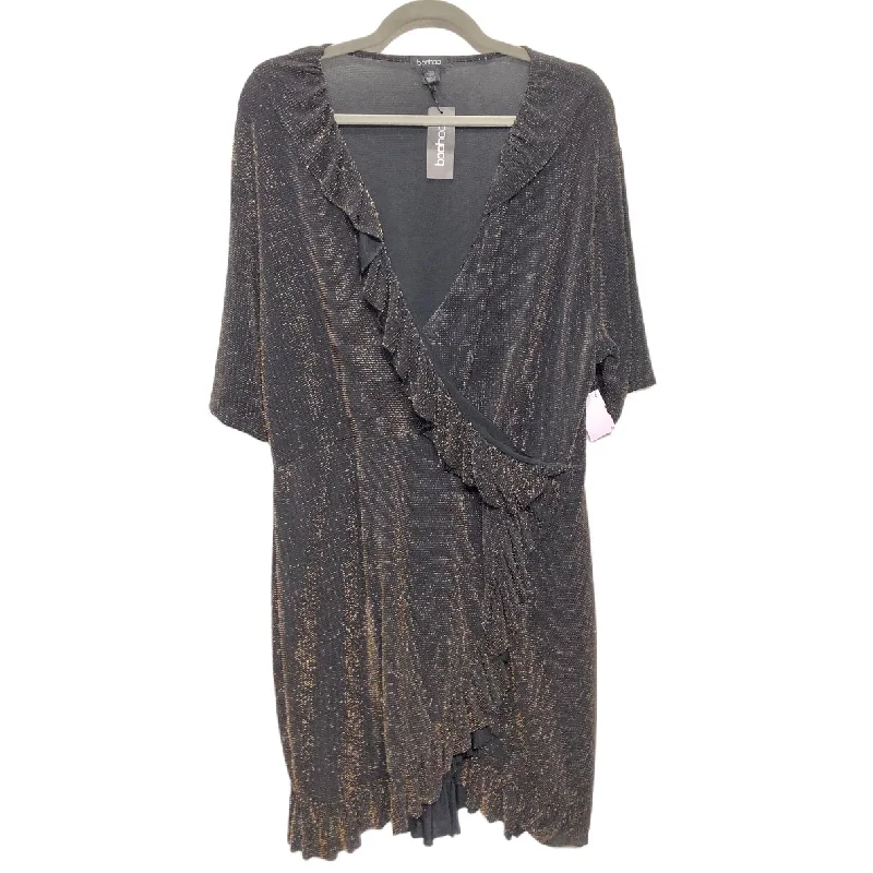 Black & Gold Dress Party Short Boohoo Boutique, Size 22 Tunics Evening elegant