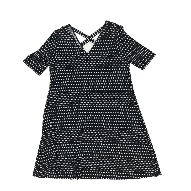 BLACK & WHITE CHICOS DRESS PARTY SHORT, Size M Tunics Fall fleece
