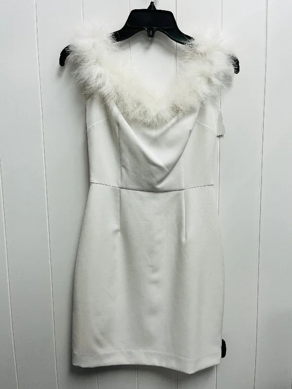 Dress Party Short By Gianni Bini In White, Size: S Boatneck Modish Everyday